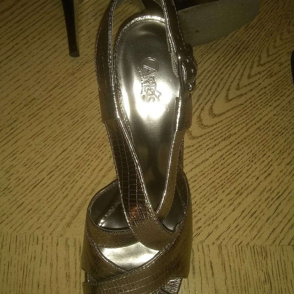 Shoe